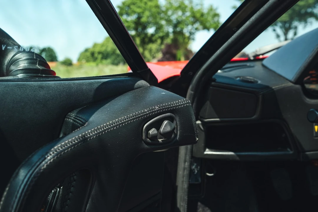 1987 Ferrari 308 GT4 - Image 24 of 30