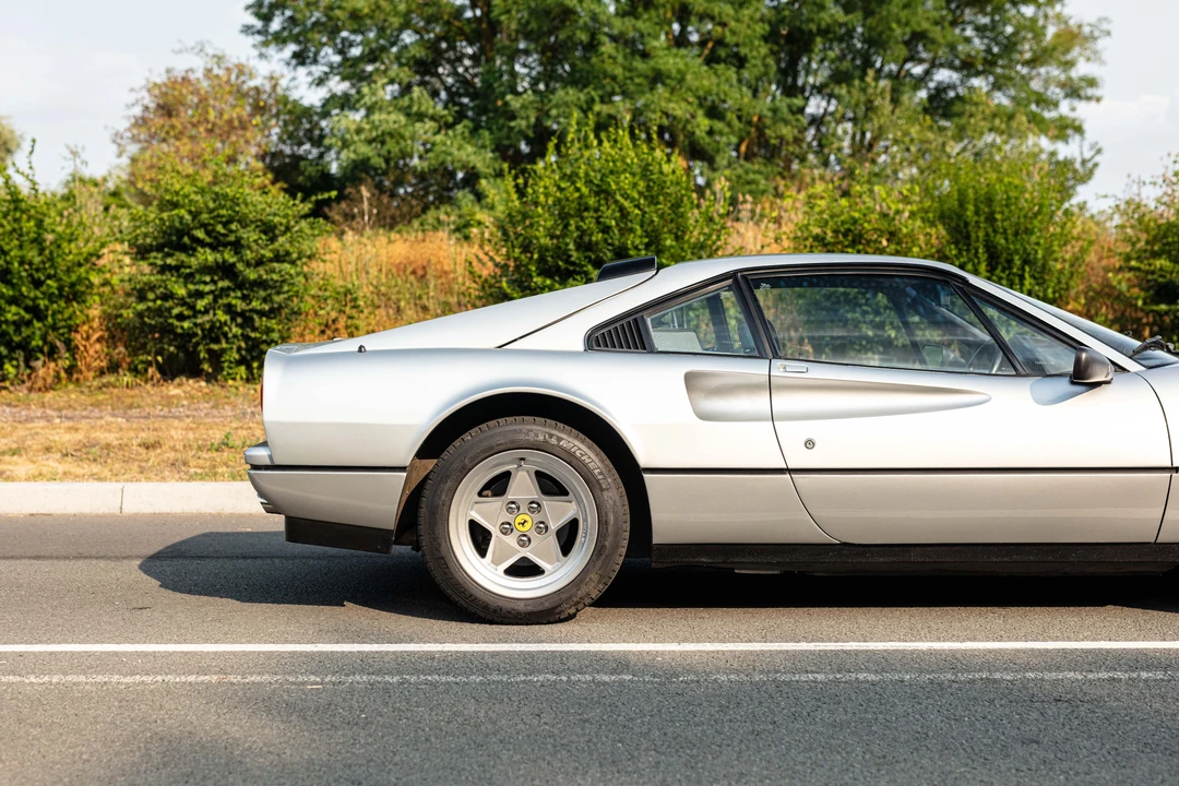 1987 Ferrari 328 GTB - Image 26 of 31