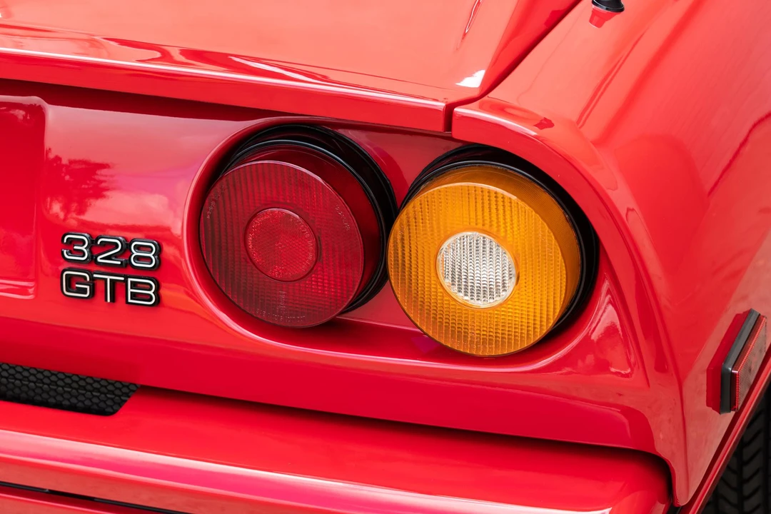 1987 Ferrari 328 GTB - Image 19 of 31