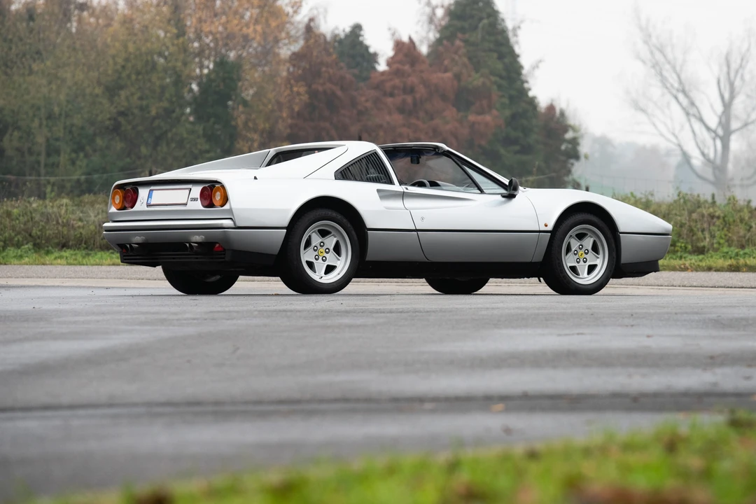 1987 Ferrari 328 GTS - Image 5 of 22
