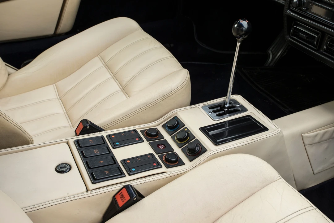 1987 Ferrari 328 GTS - Image 7 of 25