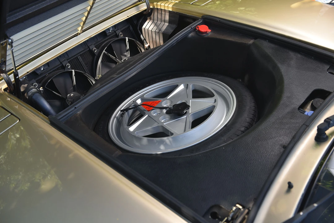 1987 Ferrari 328 GTS - Image 6 of 31