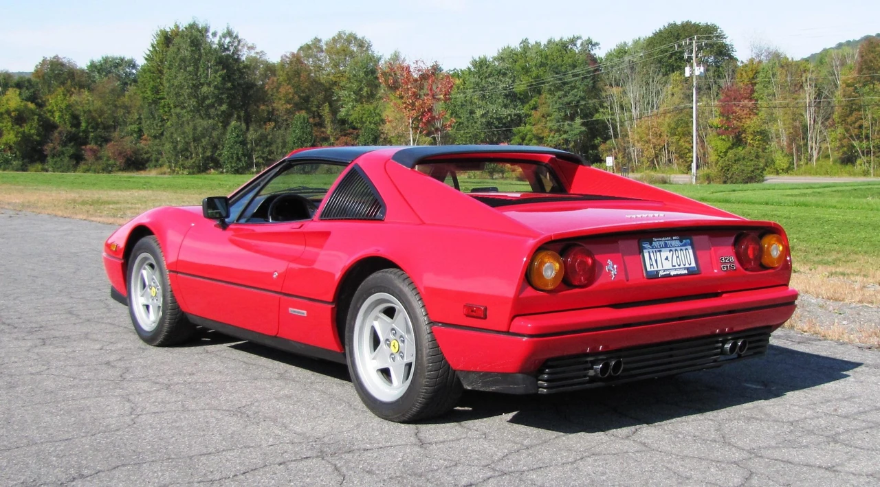 1987 Ferrari 328 GTS - Image 9 of 31