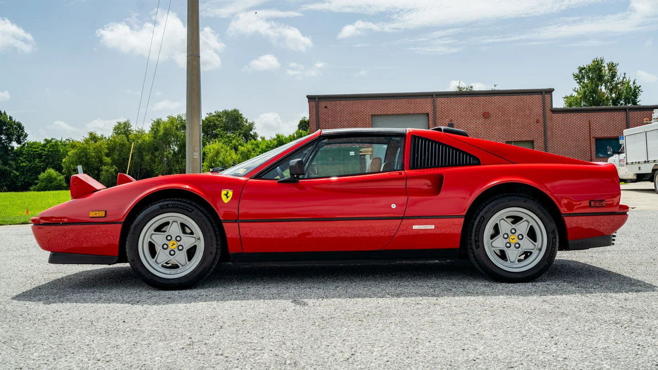 1987 Ferrari 328 GTS - Image 14 of 31