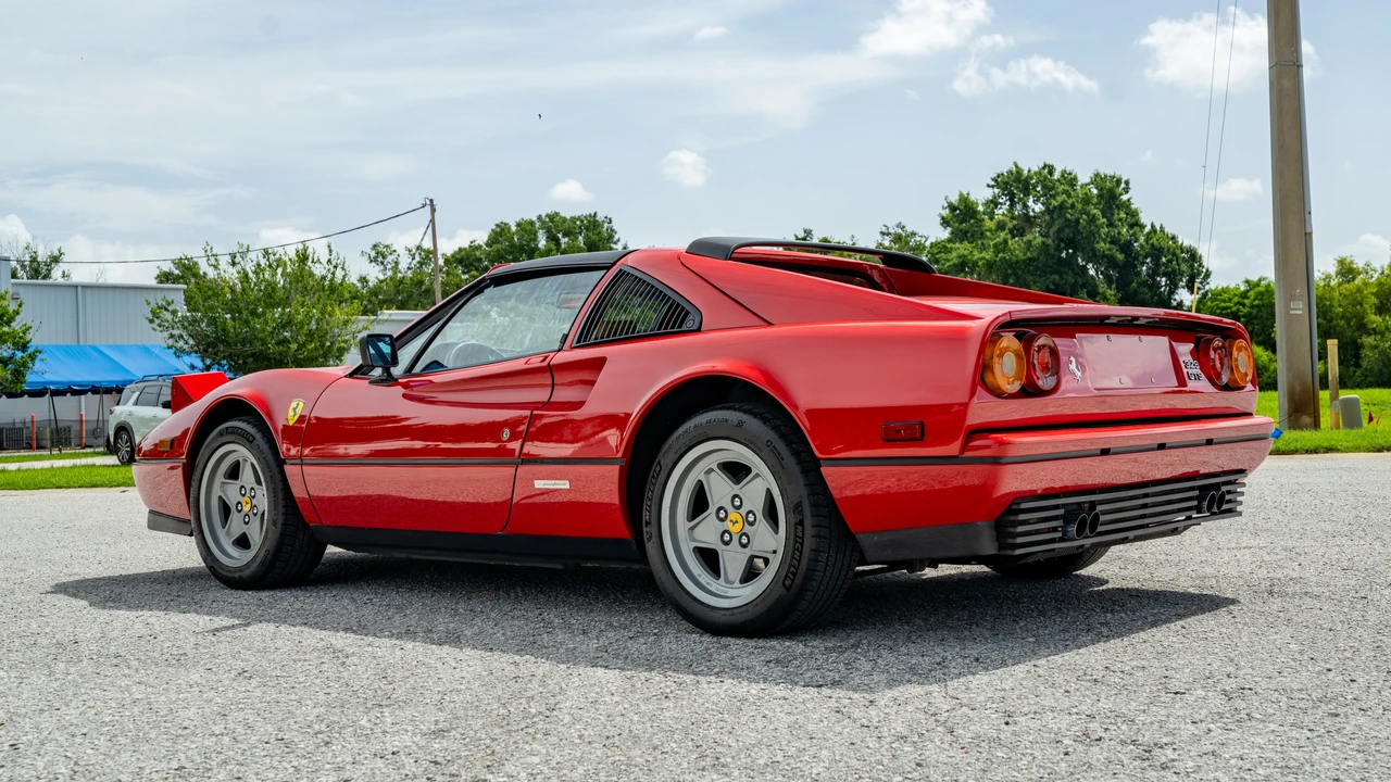 1987 Ferrari 328 GTS - Image 13 of 31