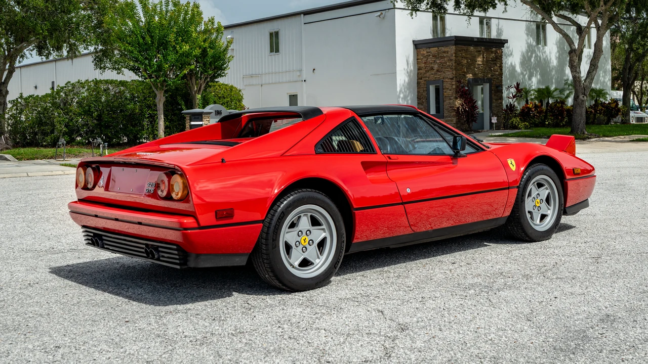 1987 Ferrari 328 GTS - Image 11 of 31