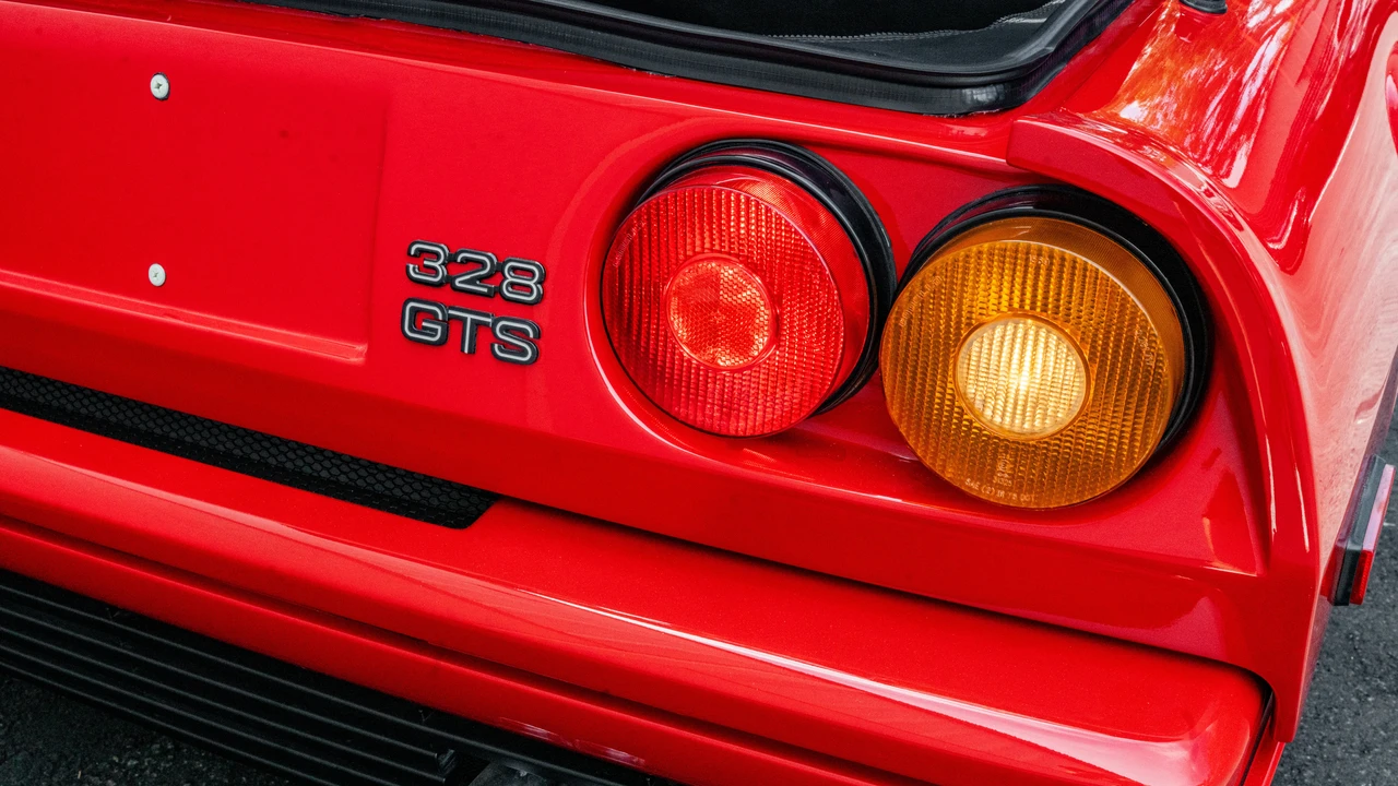 1987 Ferrari 328 GTS - Image 21 of 31