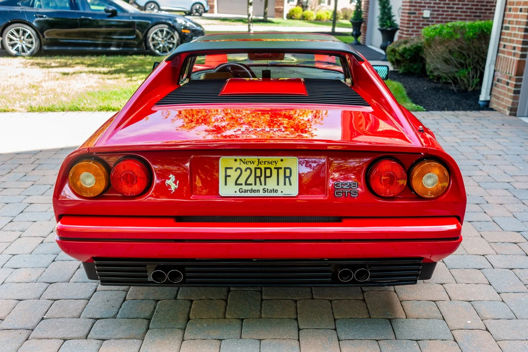 1987 Ferrari 328 GTS - Image 13 of 31