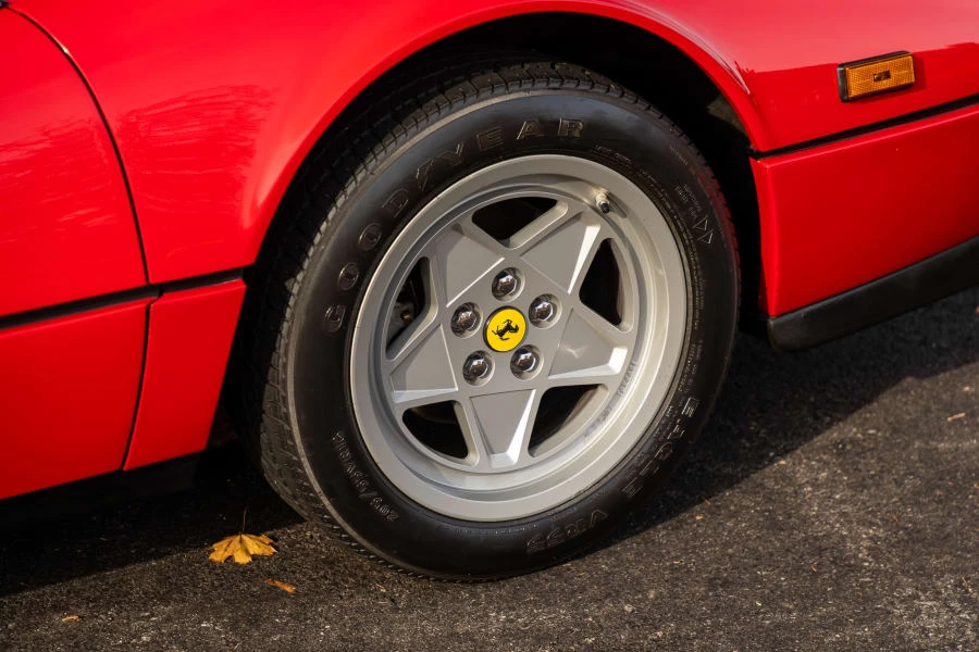 1987 Ferrari 328 GTS - Image 19 of 31