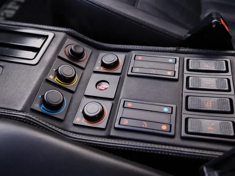 1987 Ferrari 328 GTS - Image 17 of 30