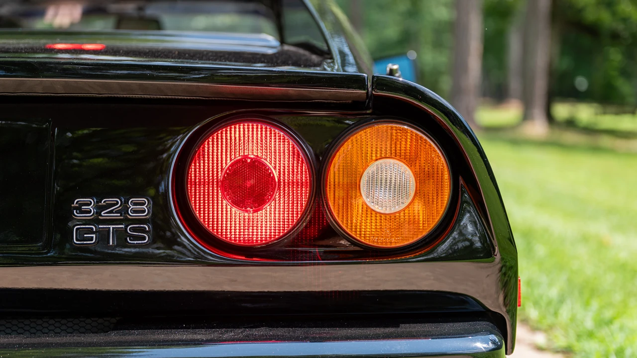 1987 Ferrari 328 GTS - Image 22 of 31