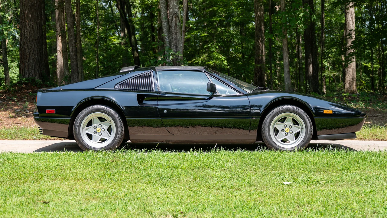1987 Ferrari 328 GTS - Image 11 of 31