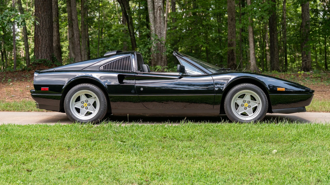 1987 Ferrari 328 GTS - Image 3 of 31