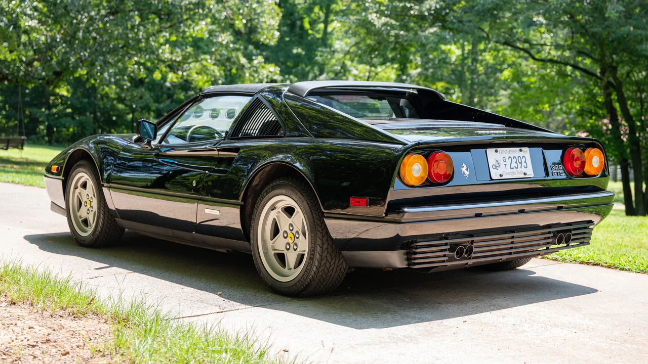1987 Ferrari 328 GTS - Image 14 of 31