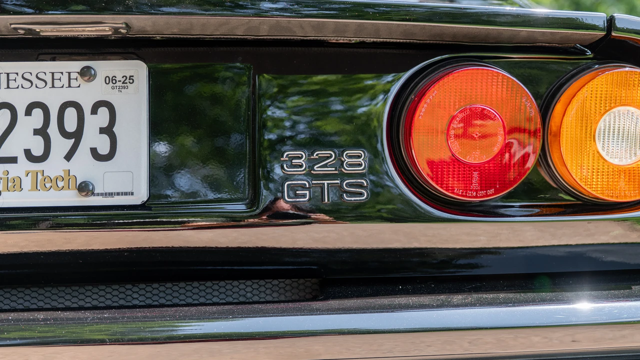 1987 Ferrari 328 GTS - Image 26 of 31