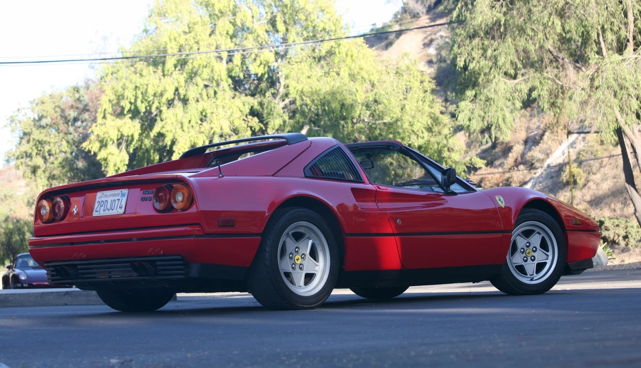 1987 Ferrari 328 GTS - Image 19 of 31