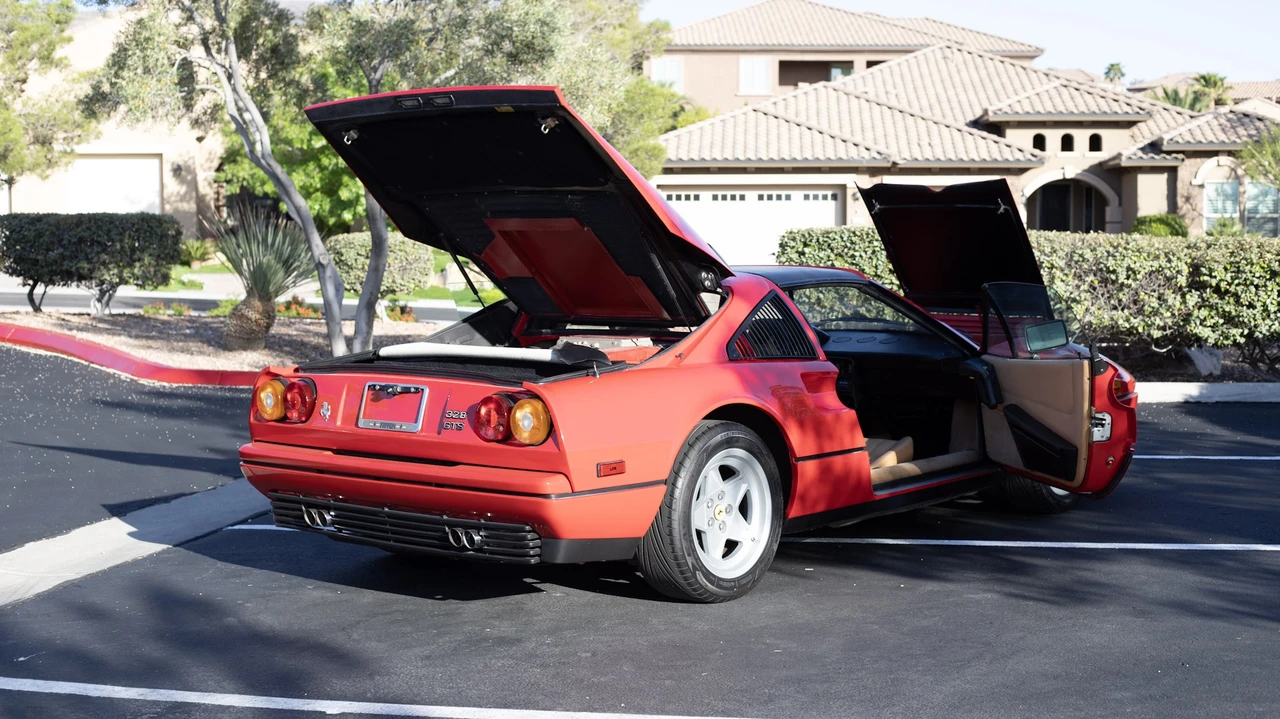 1987 Ferrari 328 GTS - Image 13 of 31