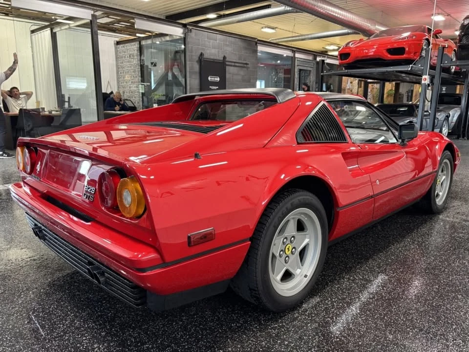 1987 Ferrari 328 - Image 4 of 10