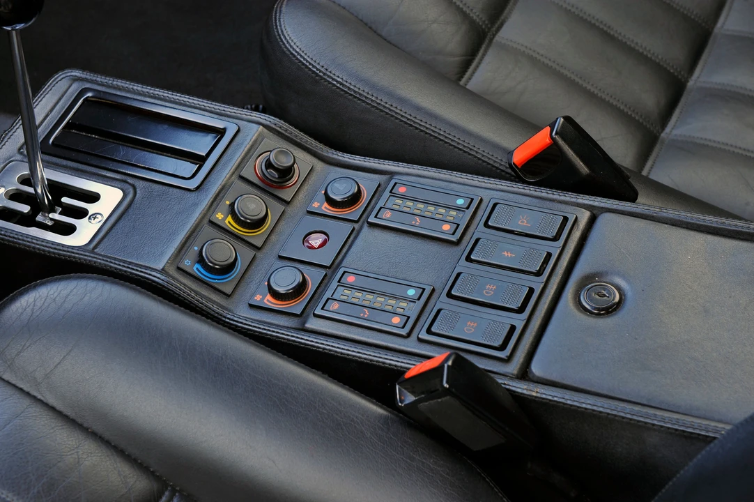 1987 Ferrari 328 GTS - Image 18 of 31