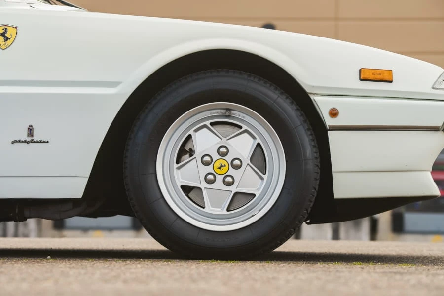 1987 Ferrari 412 - Image 29 of 31