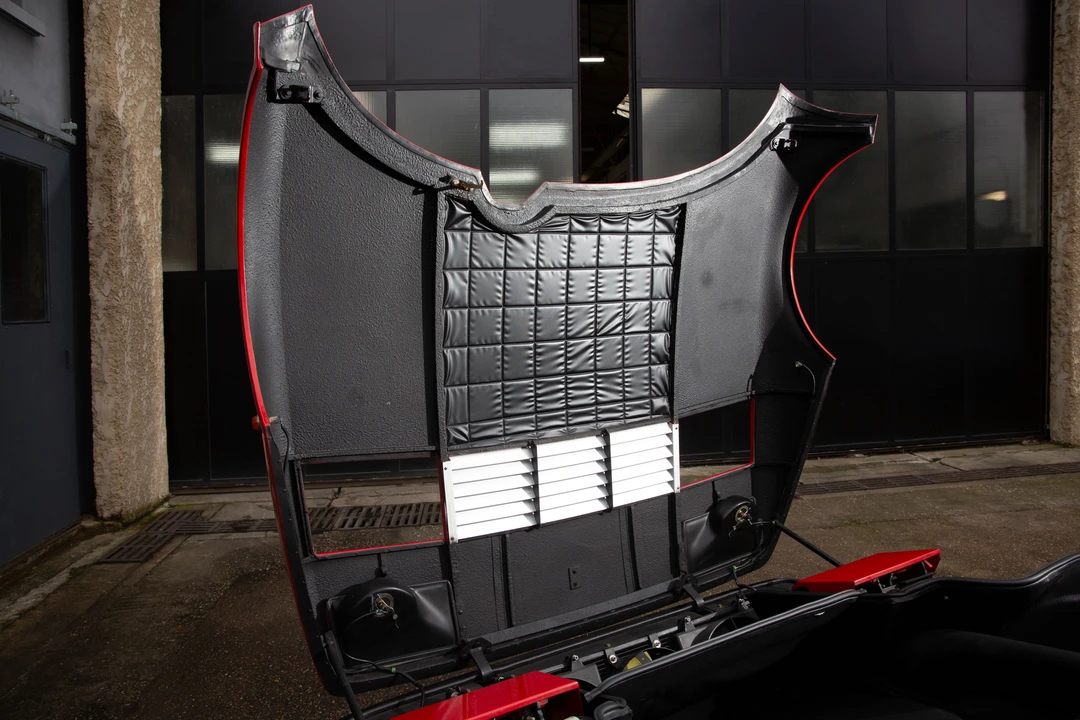 1987 Ferrari 512 BBi - Image 28 of 31