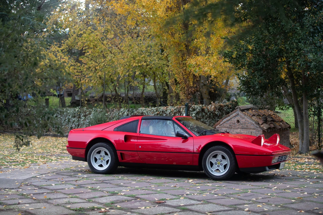 1987 Ferrari 308 - Image 10 of 31