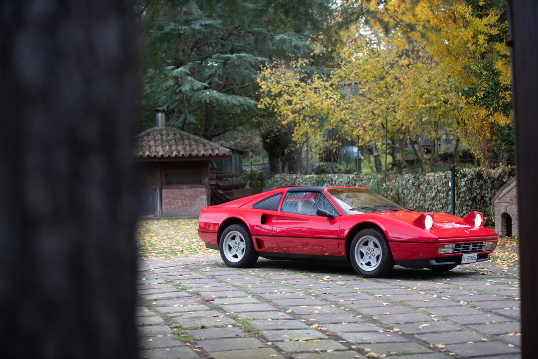 1987 Ferrari 308 - Image 16 of 31