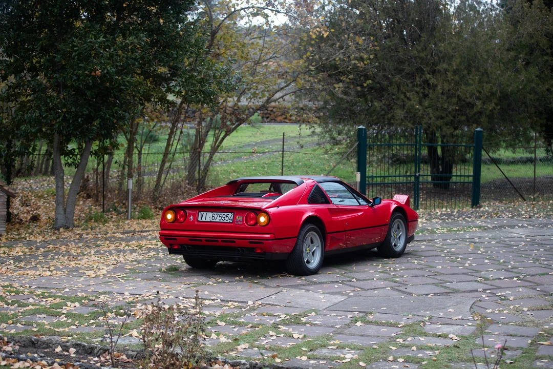 1987 Ferrari 308 - Image 5 of 31