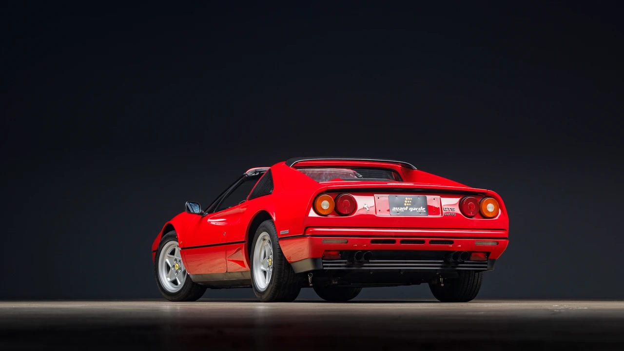1987 Ferrari 328 GTS Turbo - Image 27 of 31