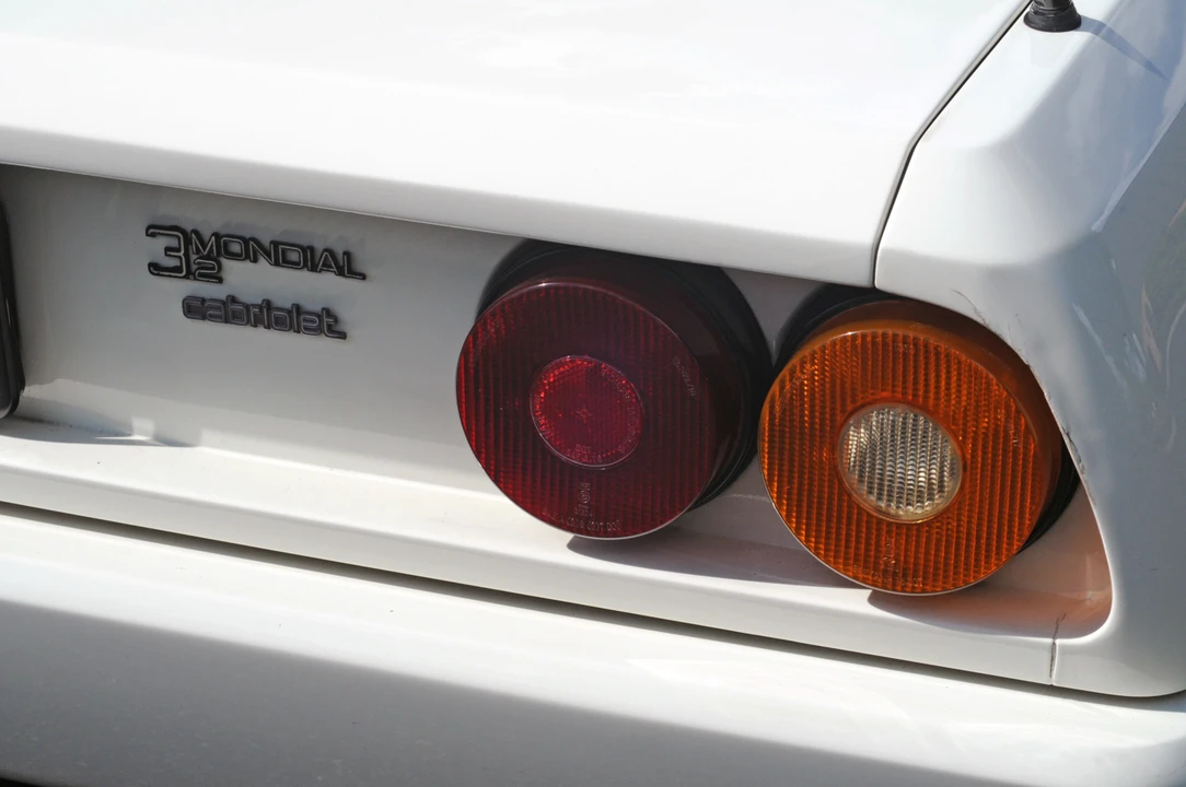 1987 Ferrari Mondial 3.2 - Image 29 of 31