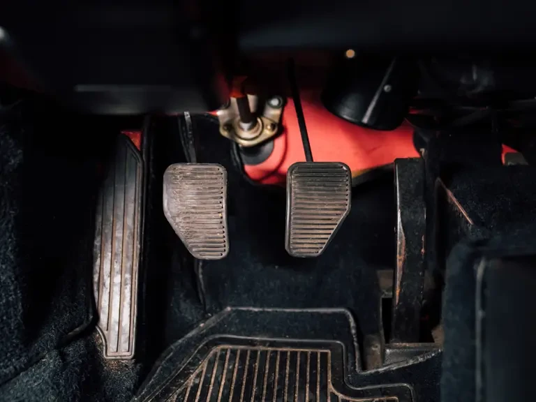 1987 Ferrari Mondial 3.2 - Image 23 of 31