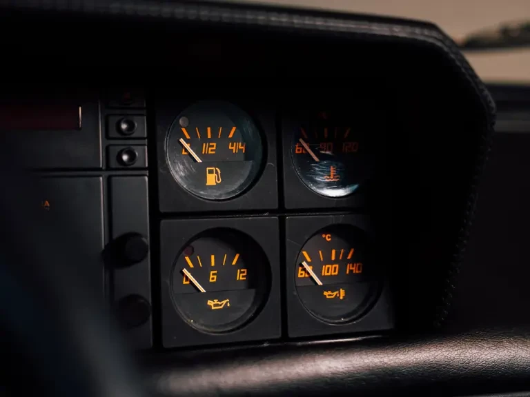 1987 Ferrari Mondial 3.2 - Image 16 of 31