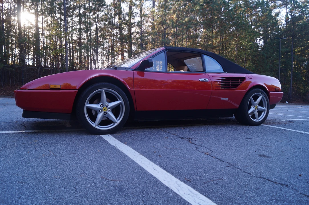 1987 Ferrari Mondial 3.2 - Image 28 of 31