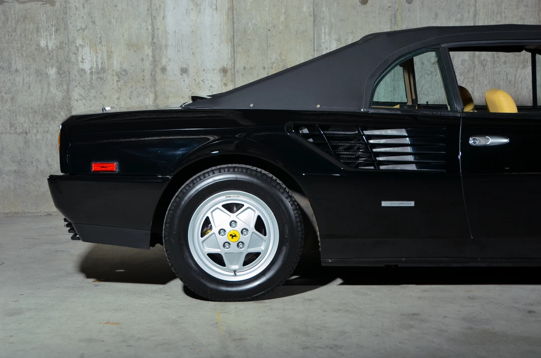 1987 Ferrari Mondial 3.2 - Image 26 of 31