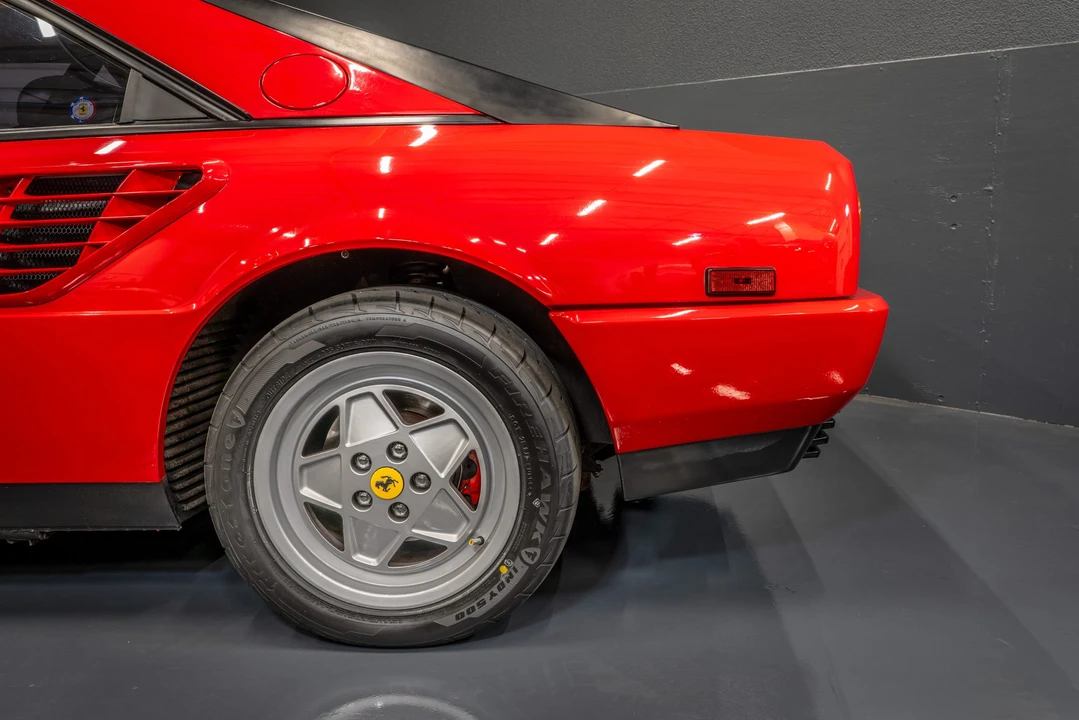 1987 Ferrari Mondial 3.2 - Image 30 of 31