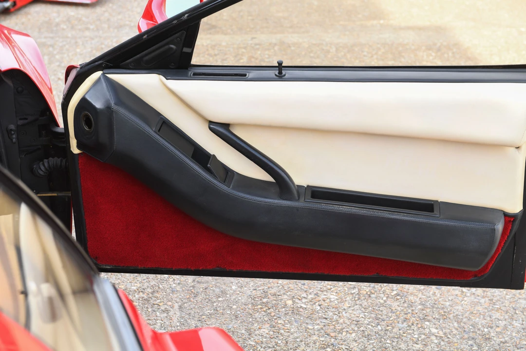 1987 Ferrari Testarossa - Image 15 of 31