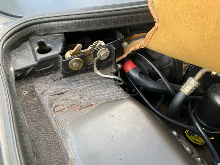 1987 Ferrari Testarossa - Image 25 of 31
