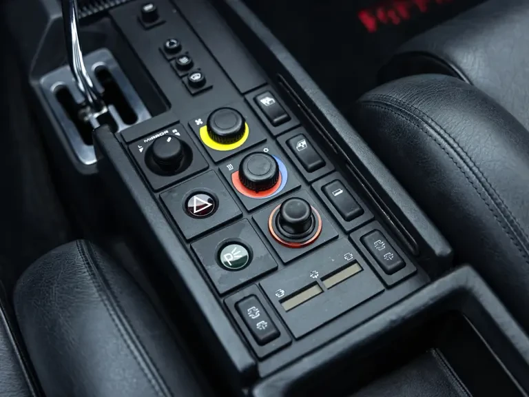 1987 Ferrari Testarossa - Image 16 of 31