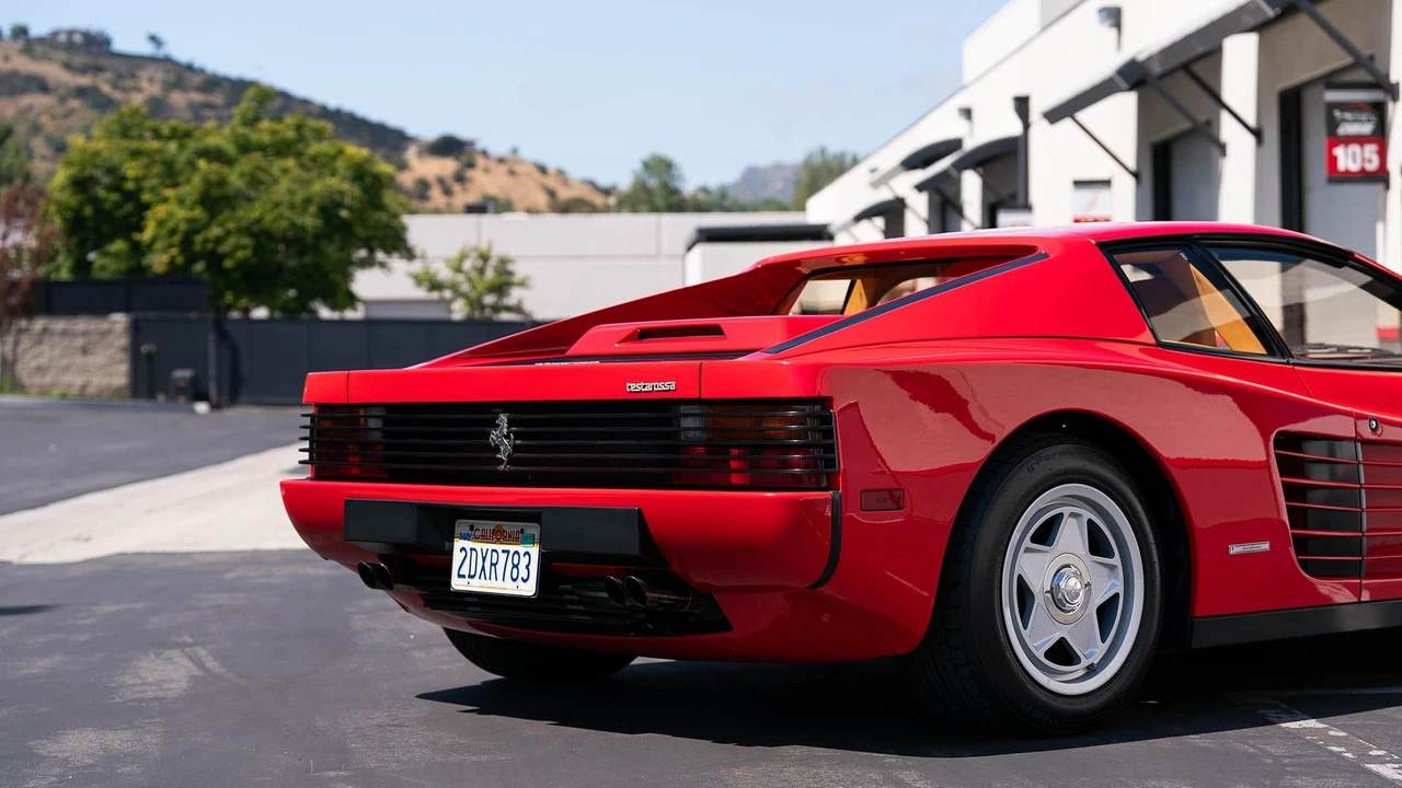 1987 Ferrari Testarossa - Image 10 of 31