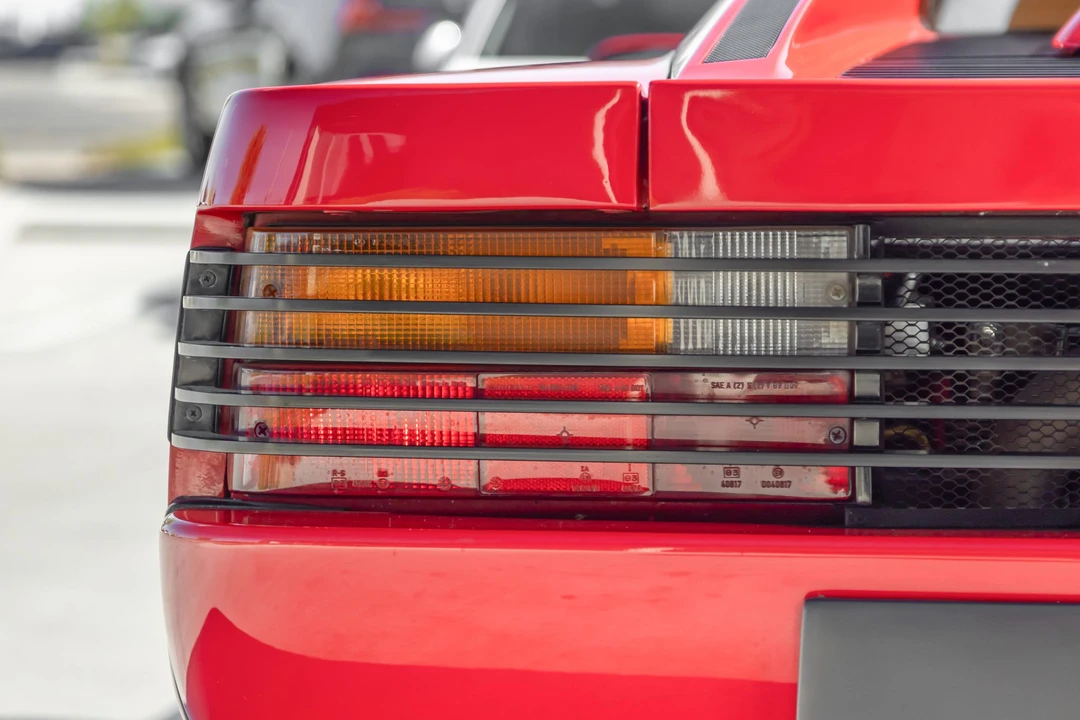 1987 Ferrari Testarossa - Image 15 of 31