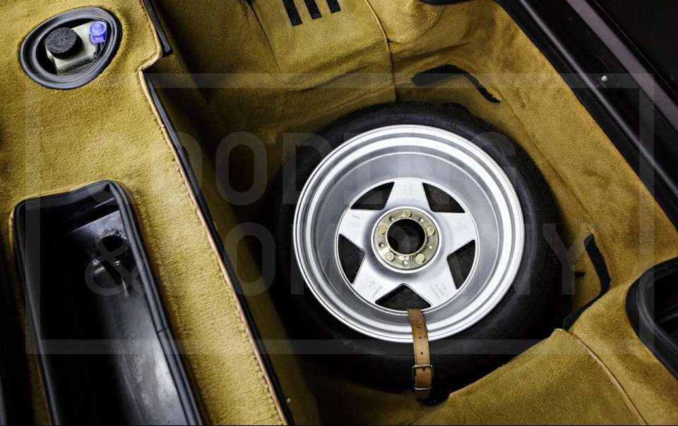 1987 Ferrari Testarossa - Image 16 of 19