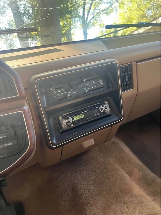 1987 Ford Bronco 4th Gen - Image 6 of 6