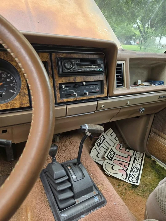 1987 Ford Bronco 4th Gen - Image 5 of 5