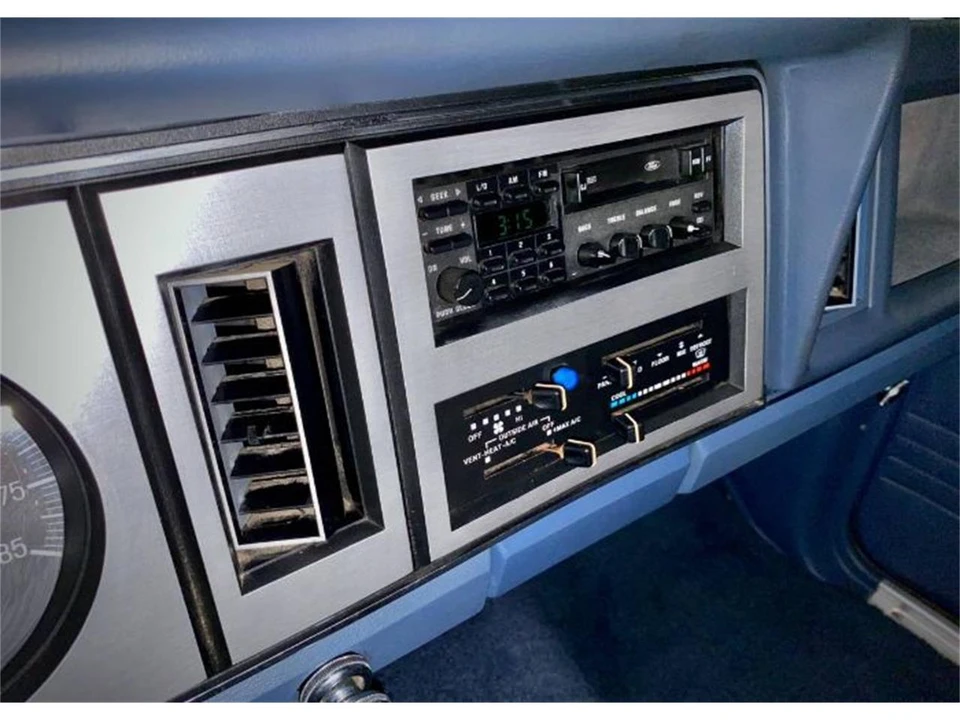 1987 Ford Bronco 4th Gen - Image 9 of 16