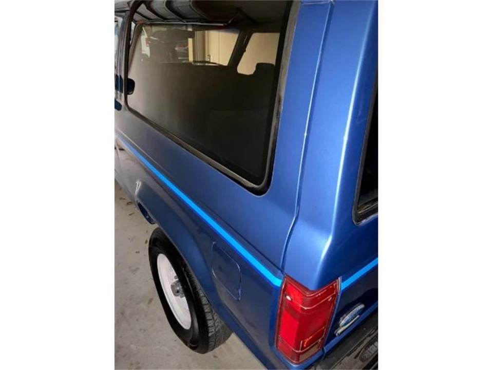 1987 Ford Bronco 4th Gen - Image 15 of 16