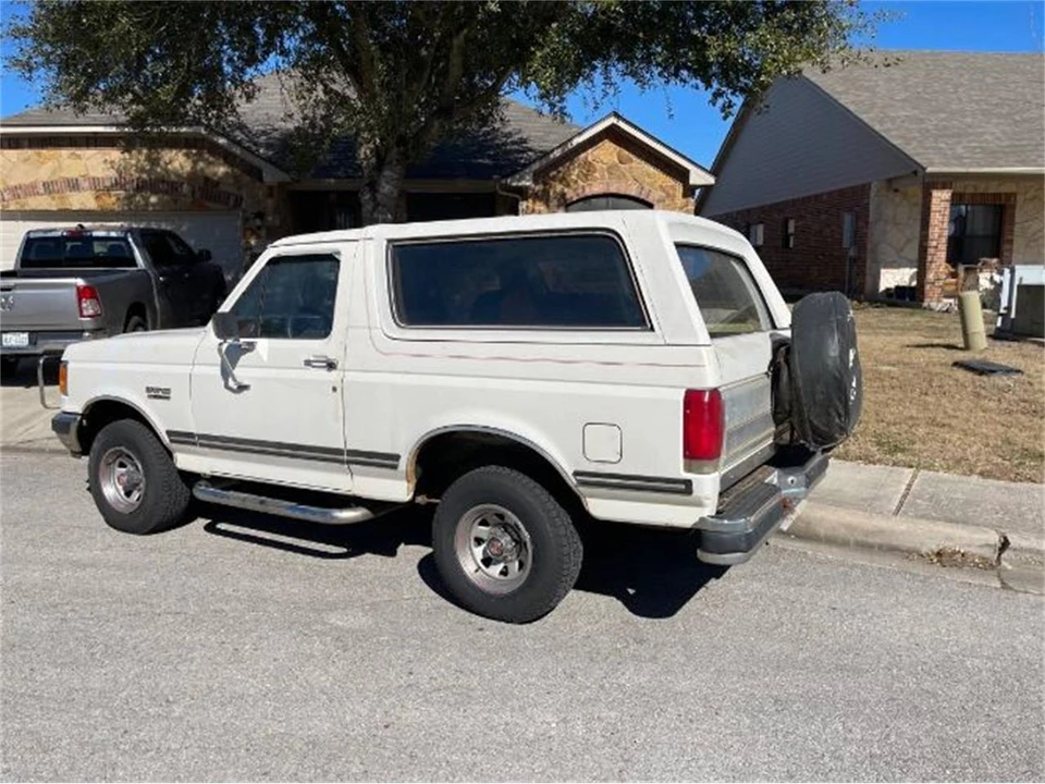 1987 Ford Bronco 4th Gen - Image 8 of 13