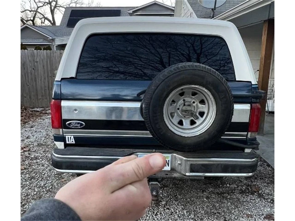 1987 Ford Bronco 4th Gen - Image 2 of 8