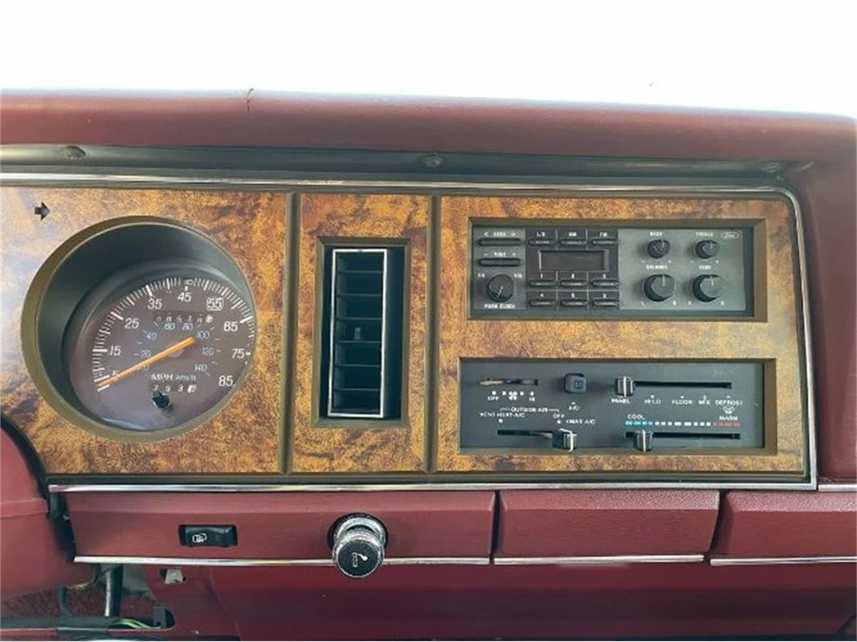 1987 Ford Bronco 4th Gen - Image 8 of 18