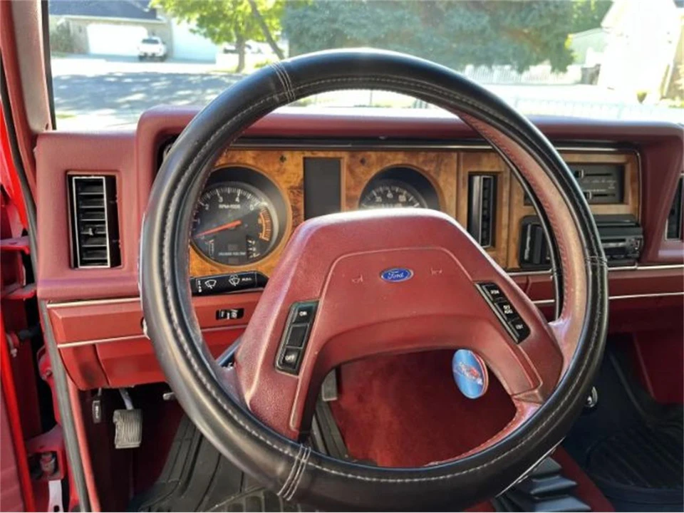 1987 Ford Bronco 4th Gen - Image 6 of 12