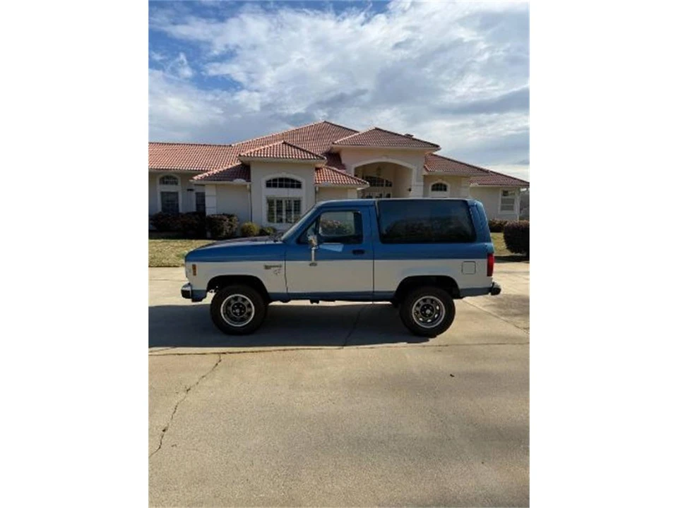 1987 Ford Bronco 4th Gen - Image 3 of 13